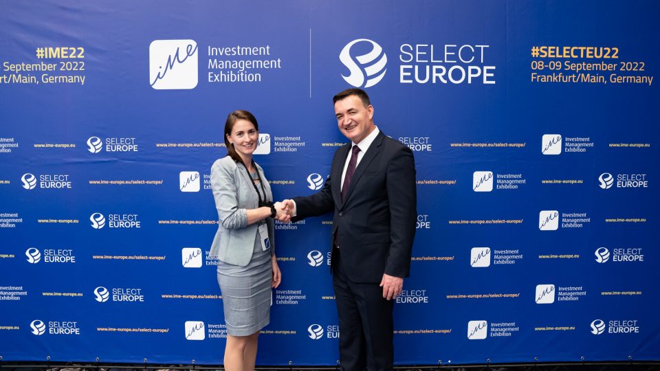 Sarah Jaax with Bekim Xhafa at the Investment Management Exhibition (IME) in Frankfurt 2022.